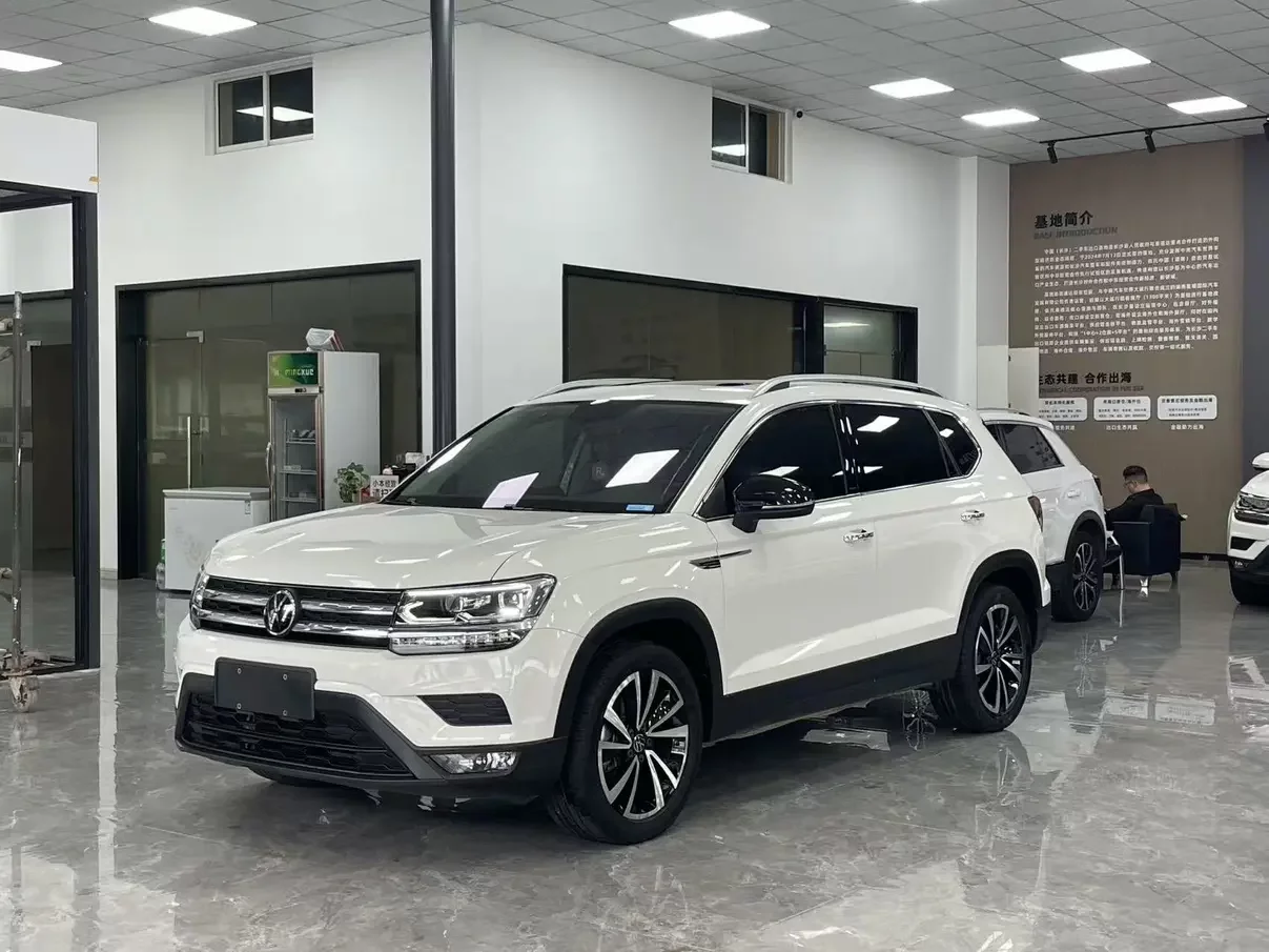 Volkswagen Tharu