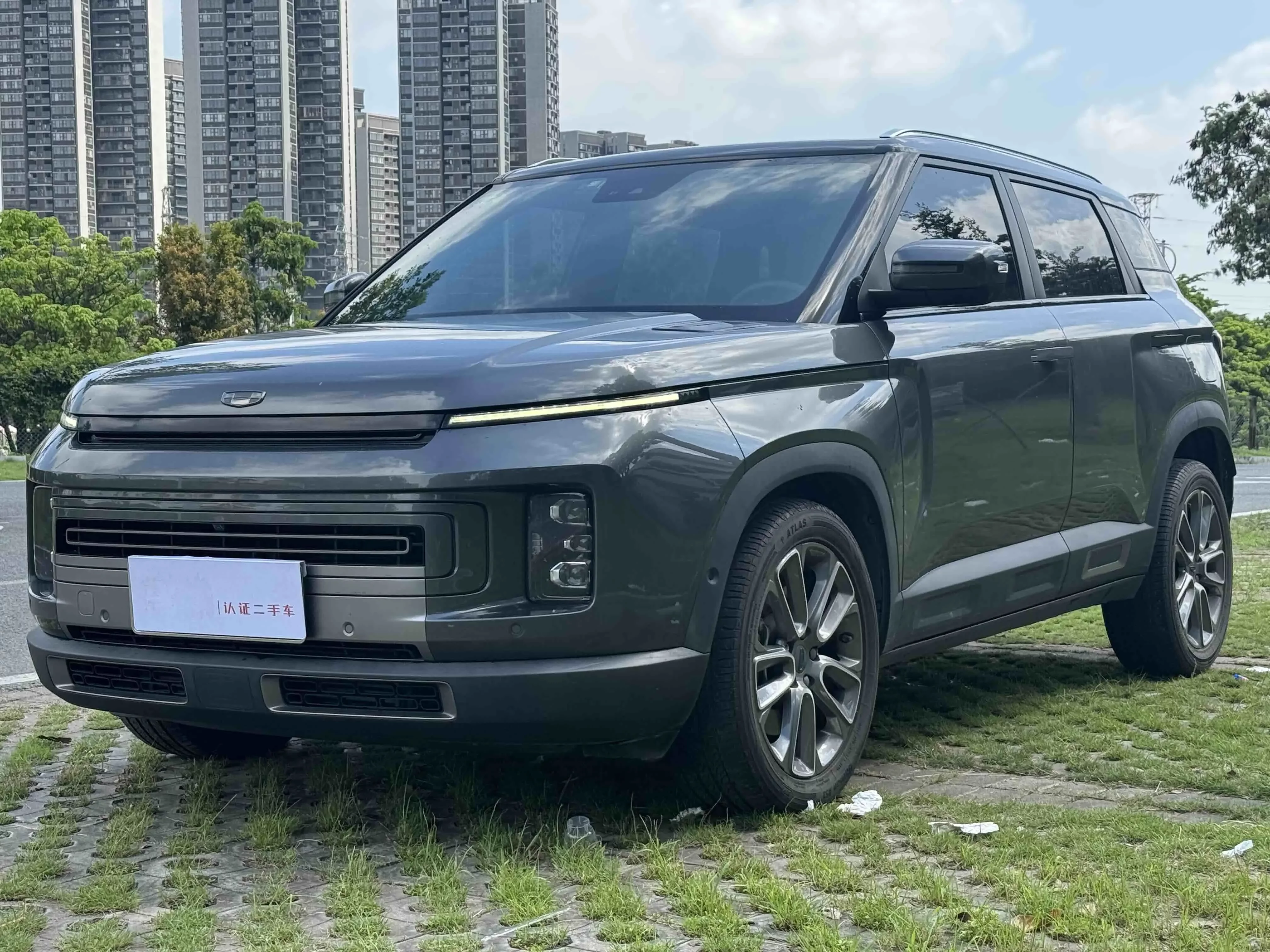 Geely ICON