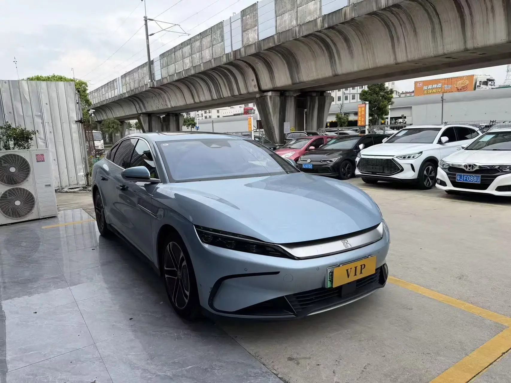 BYD Han EV