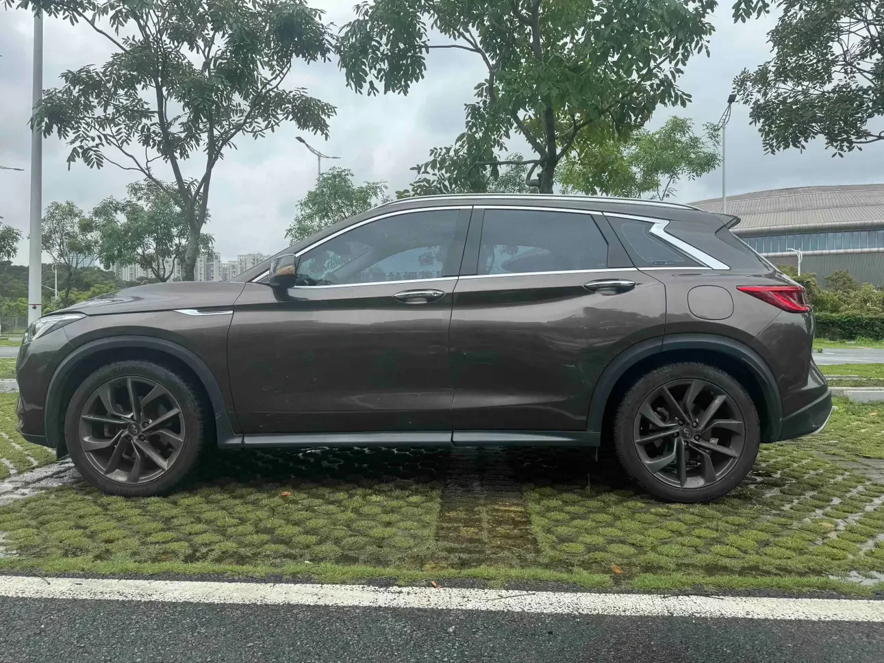 Infiniti QX50