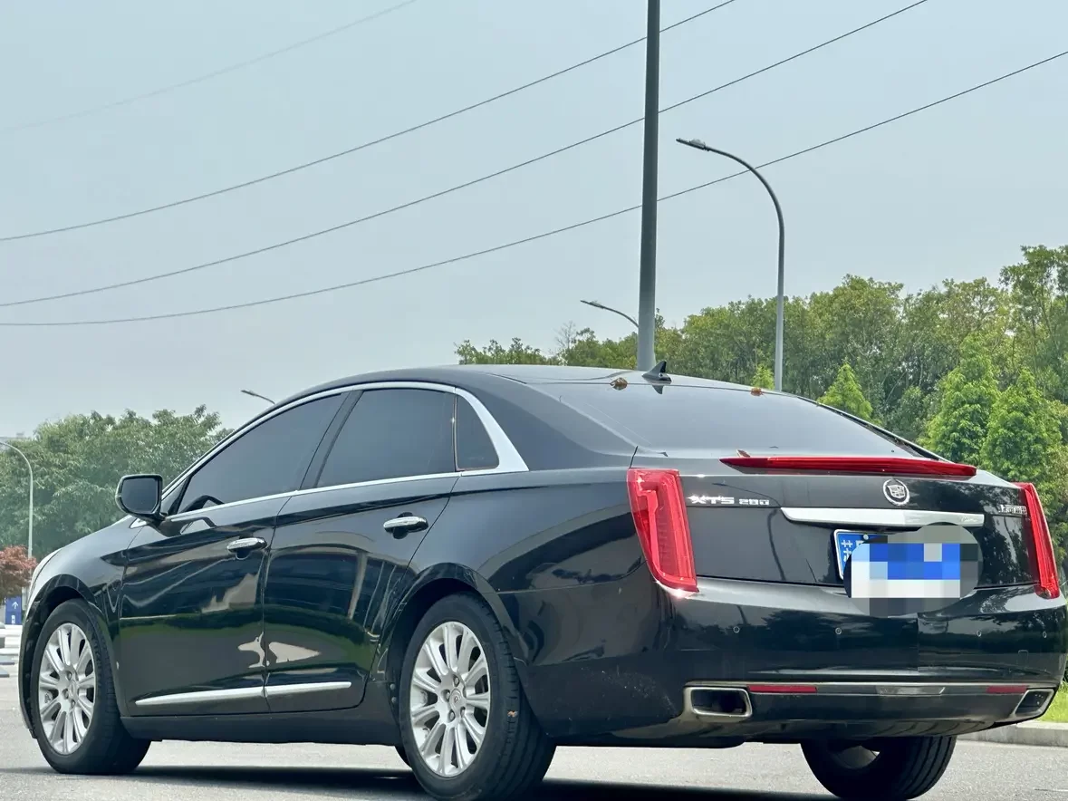 Cadillac XTS