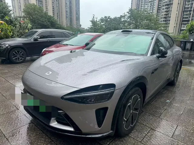 Xiaomi car Xiaomi YU7  из Китая