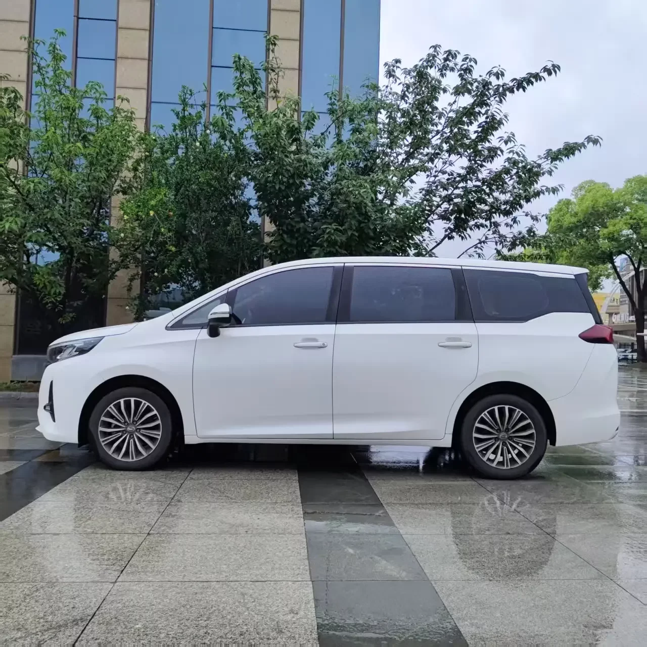 GAC Trumpchi M6