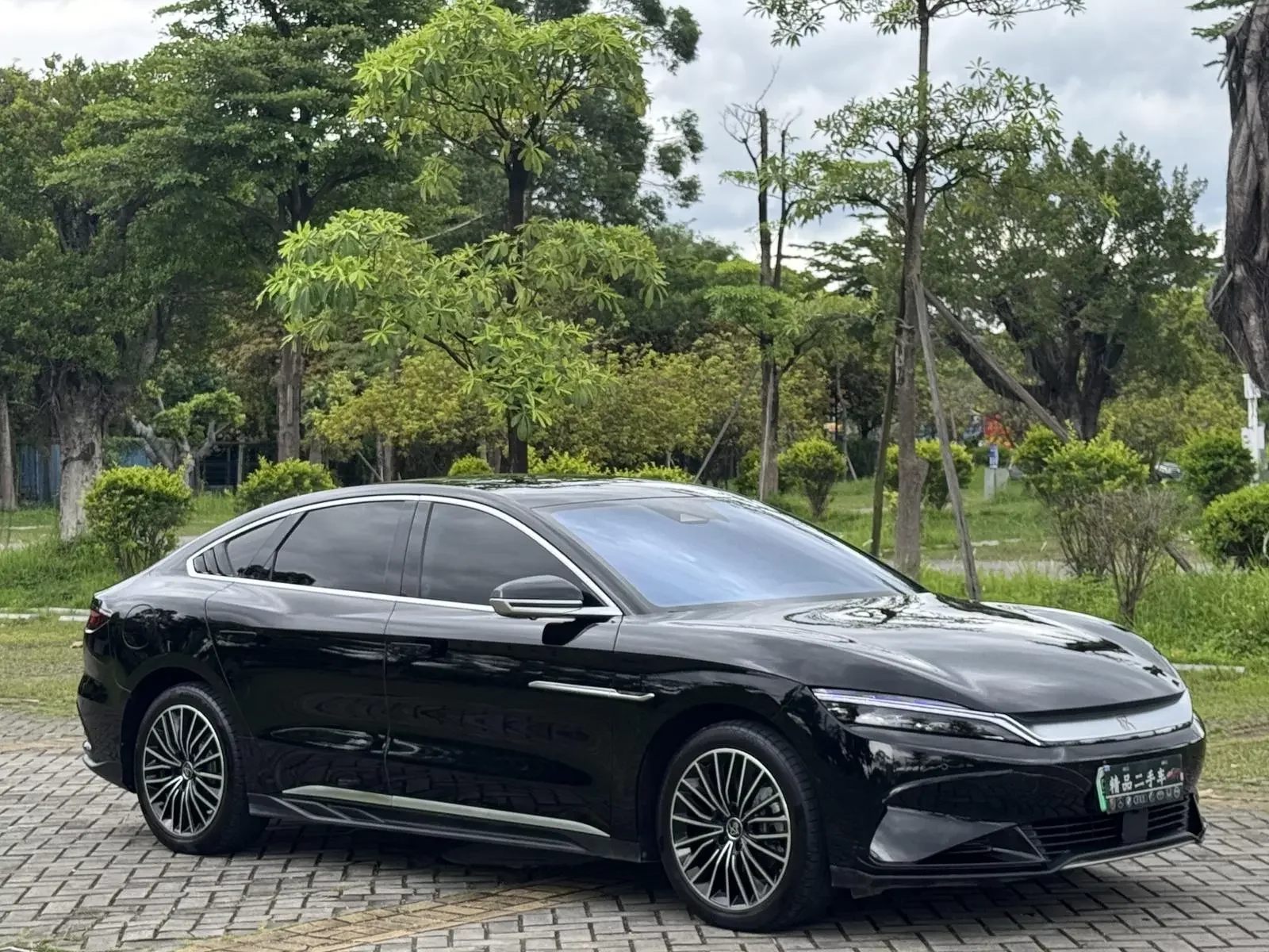 BYD Han EV