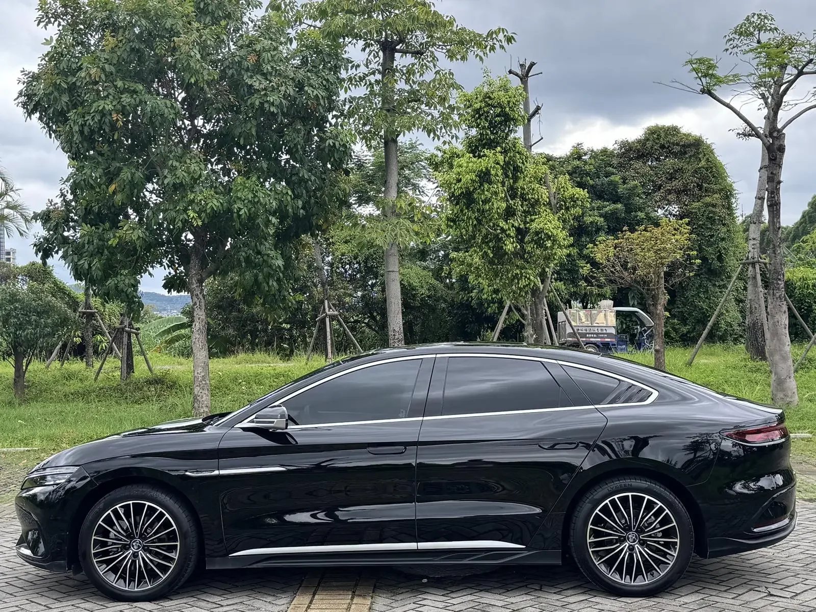 BYD Han EV
