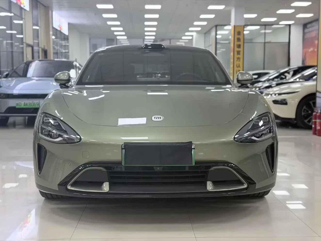 Xiaomi car Xiaomi SU7  из Китая