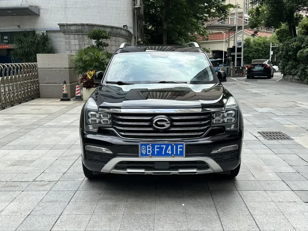 GAC Trumpchi GS8  из Китая