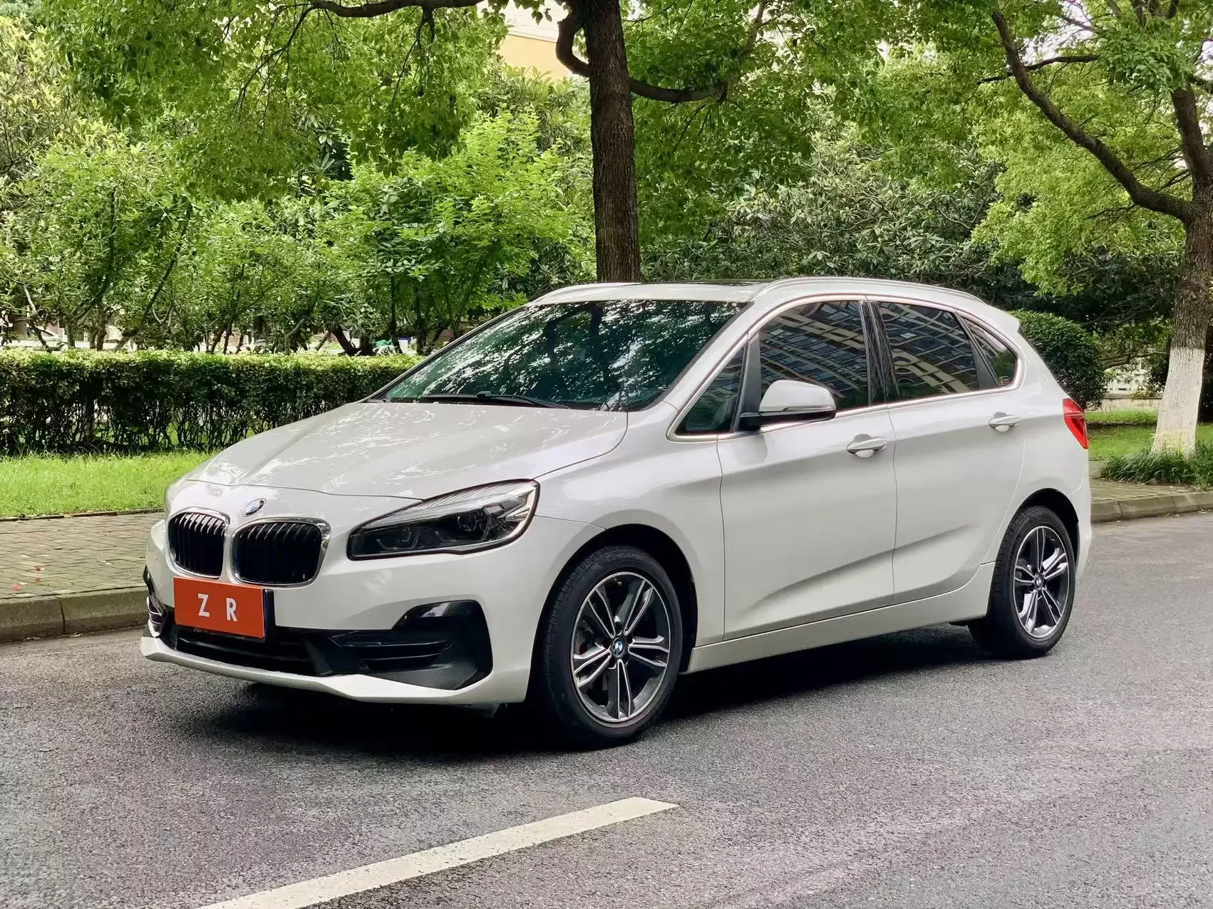 BMW 2 Series Active Tourer  из Китая