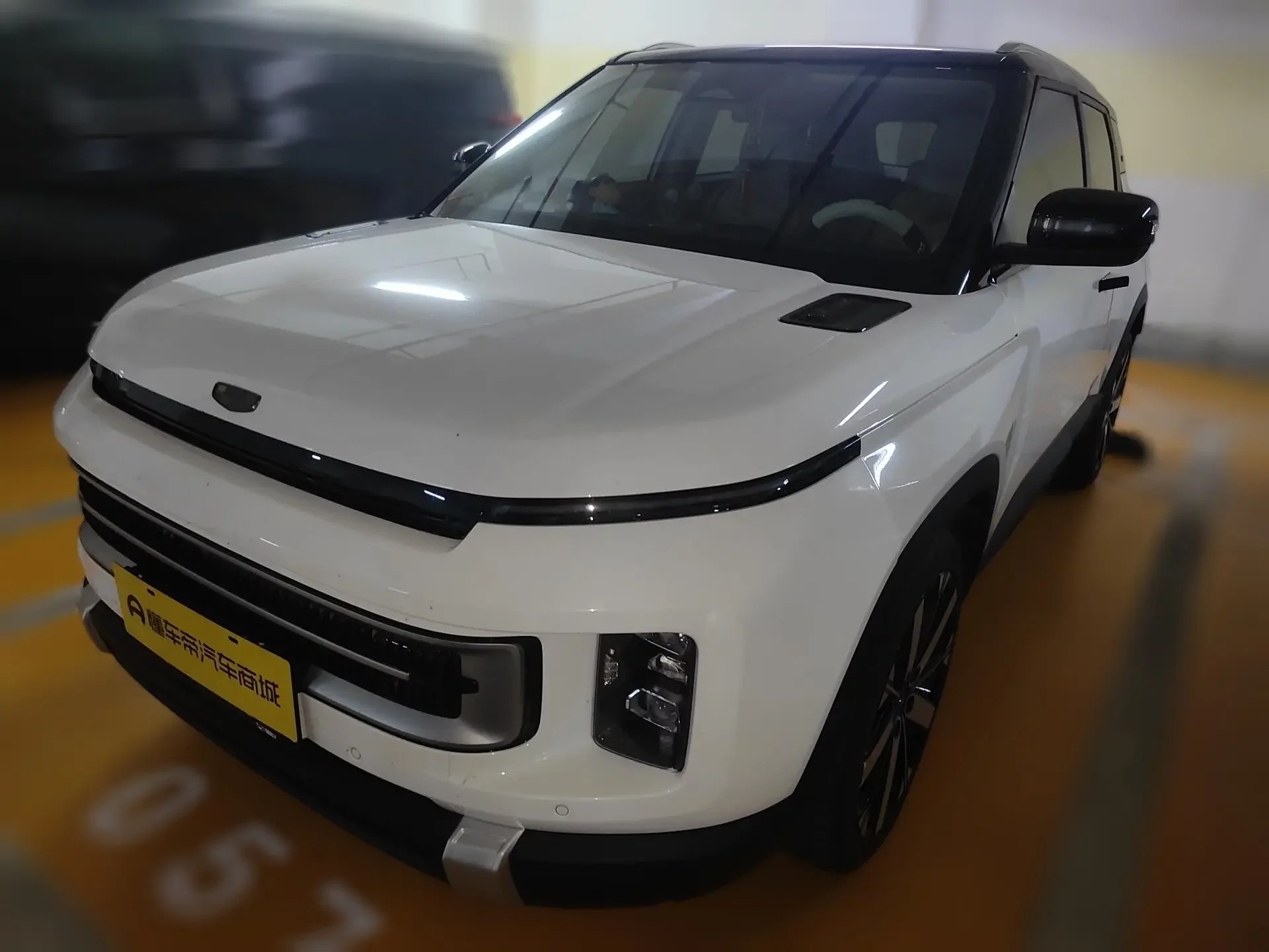 Geely ICON
