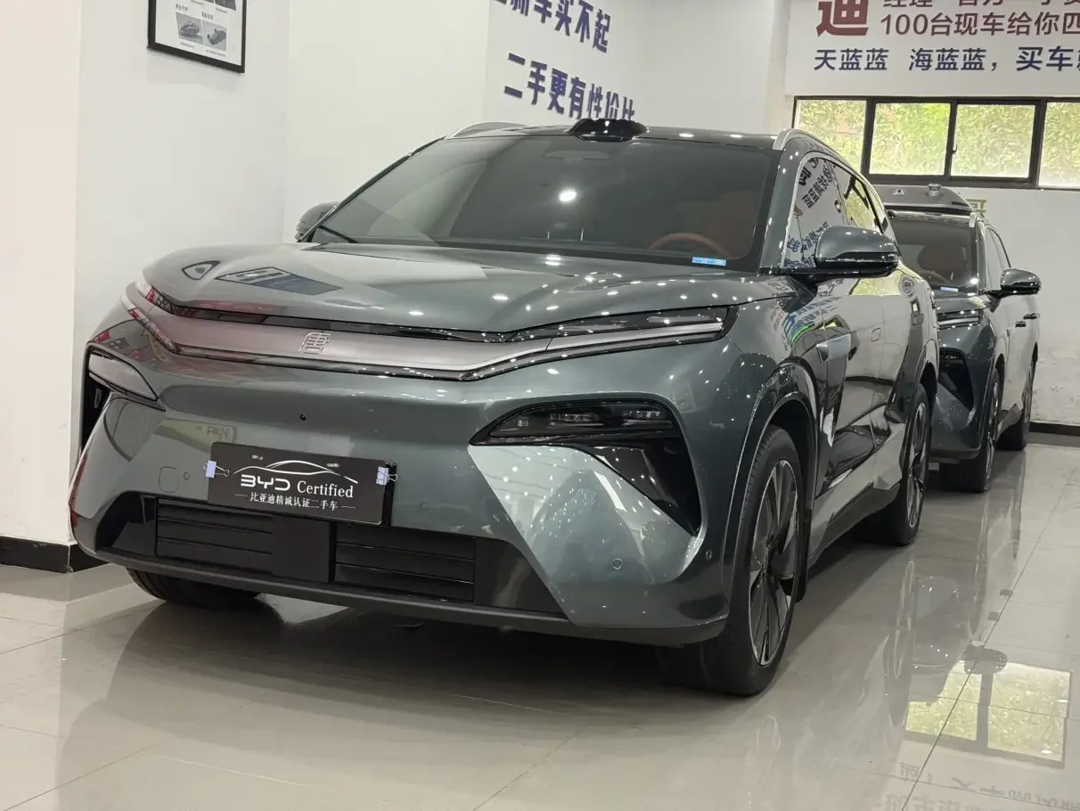 BYD Tang L EV