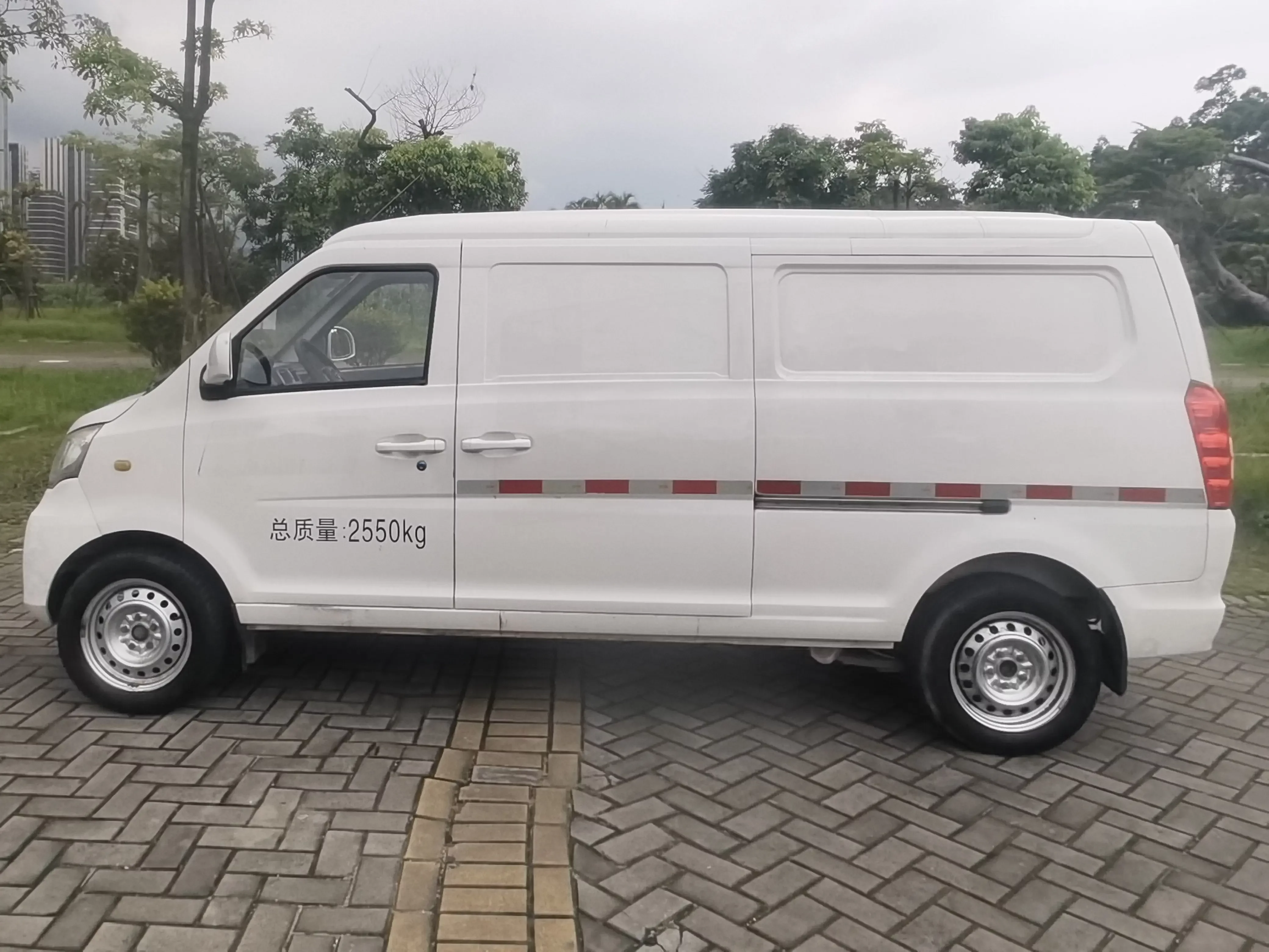 Golden Dragon Hiace EV