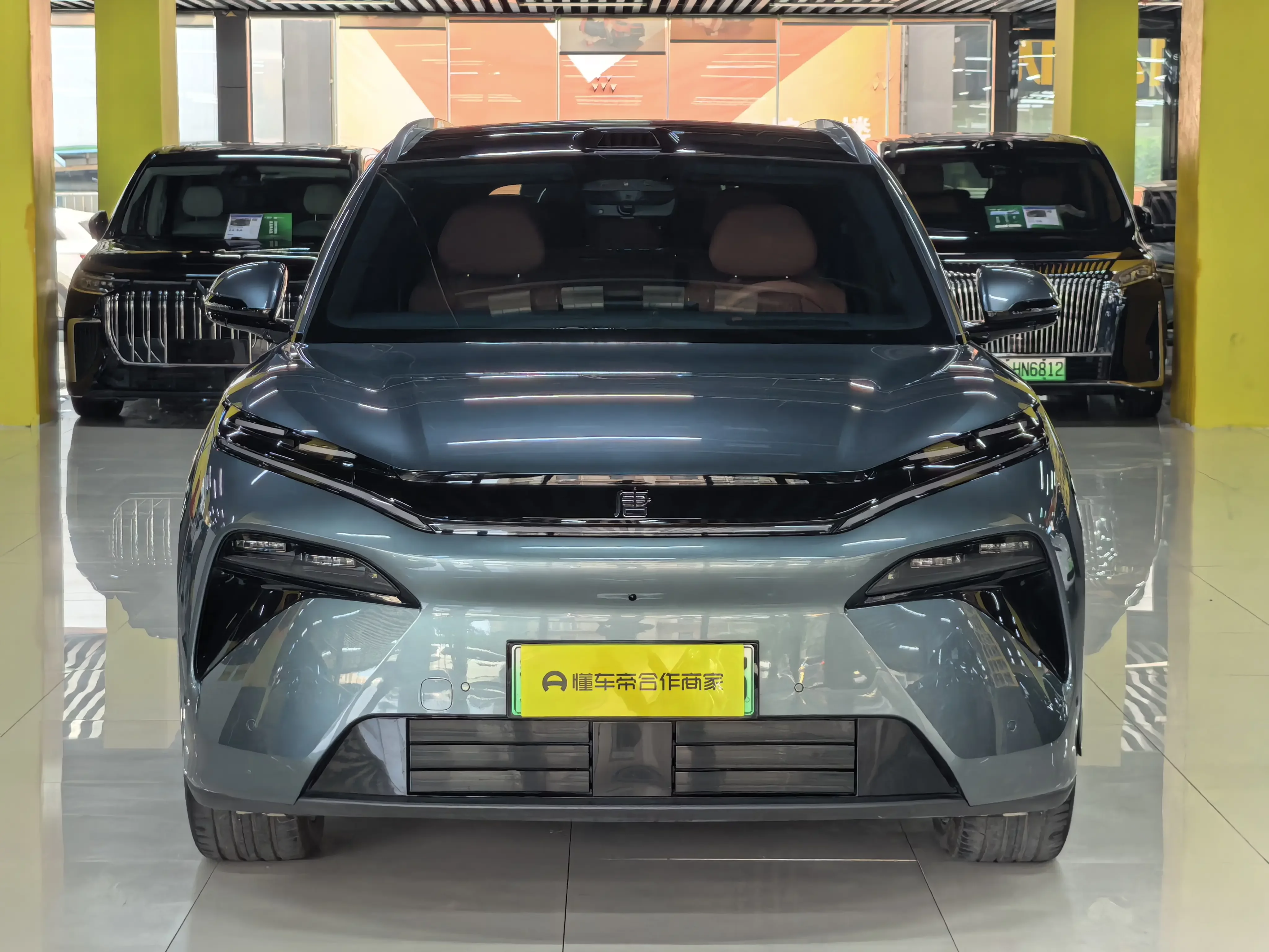 BYD Tang L EV
