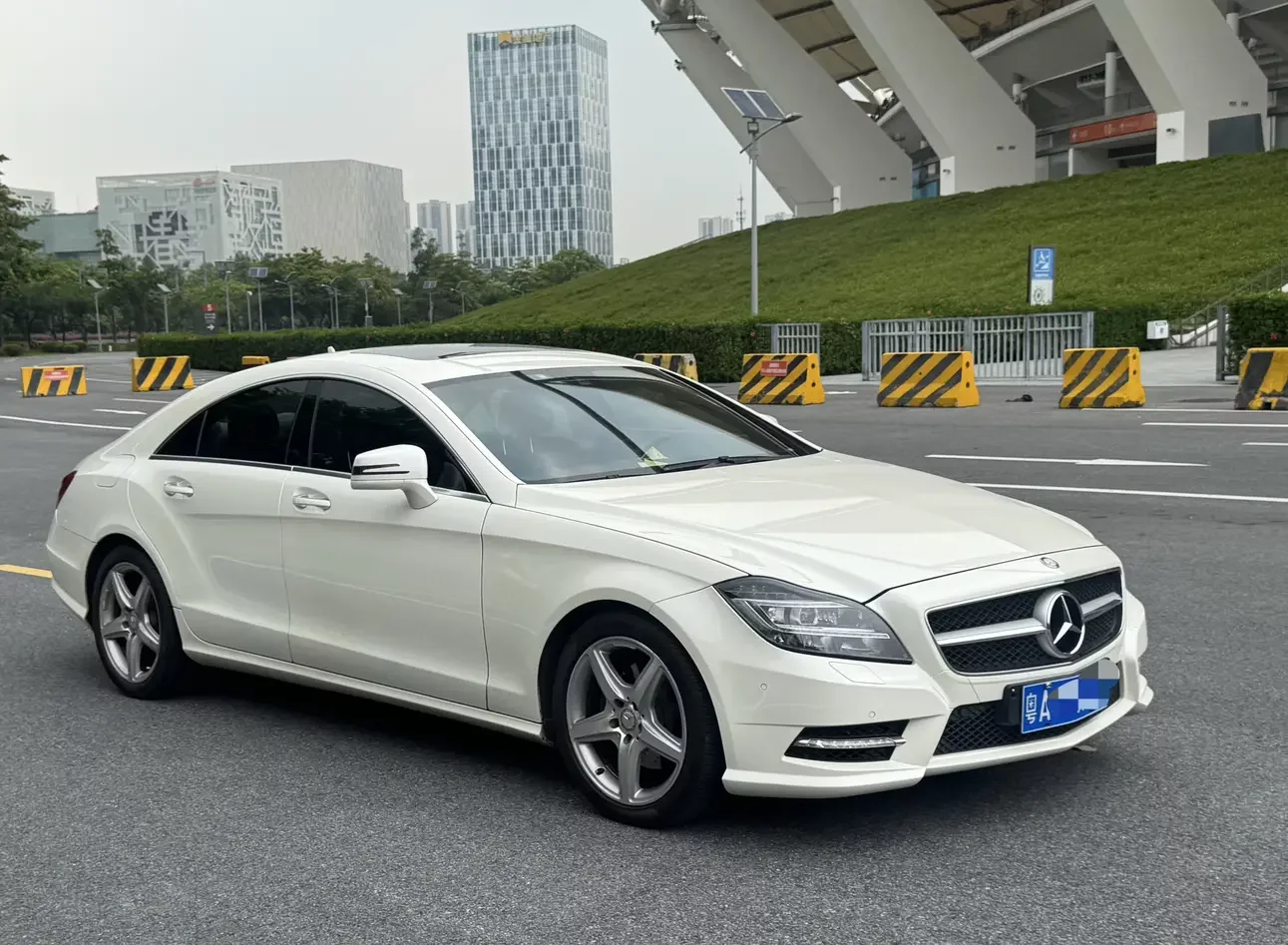Mercedes-Benz CLS