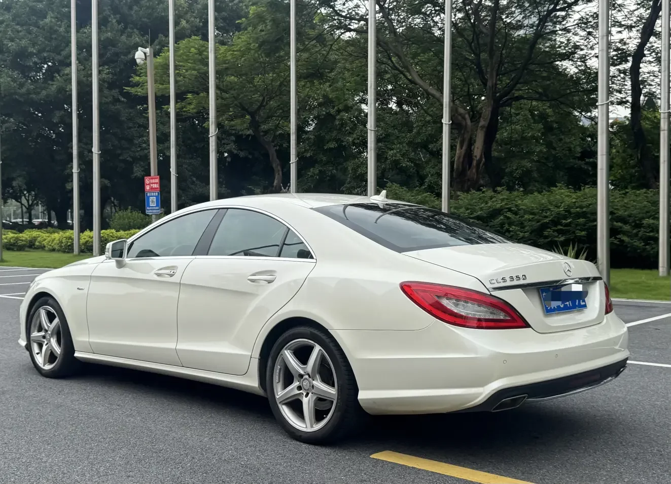 Mercedes-Benz CLS