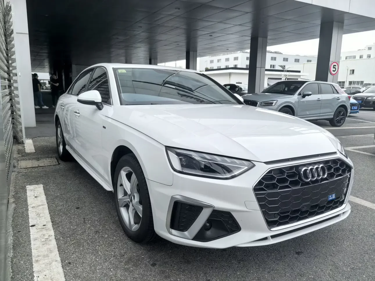 Audi A4L