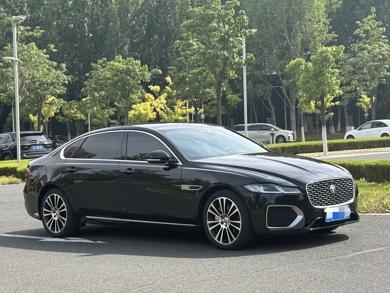 Jaguar XFL