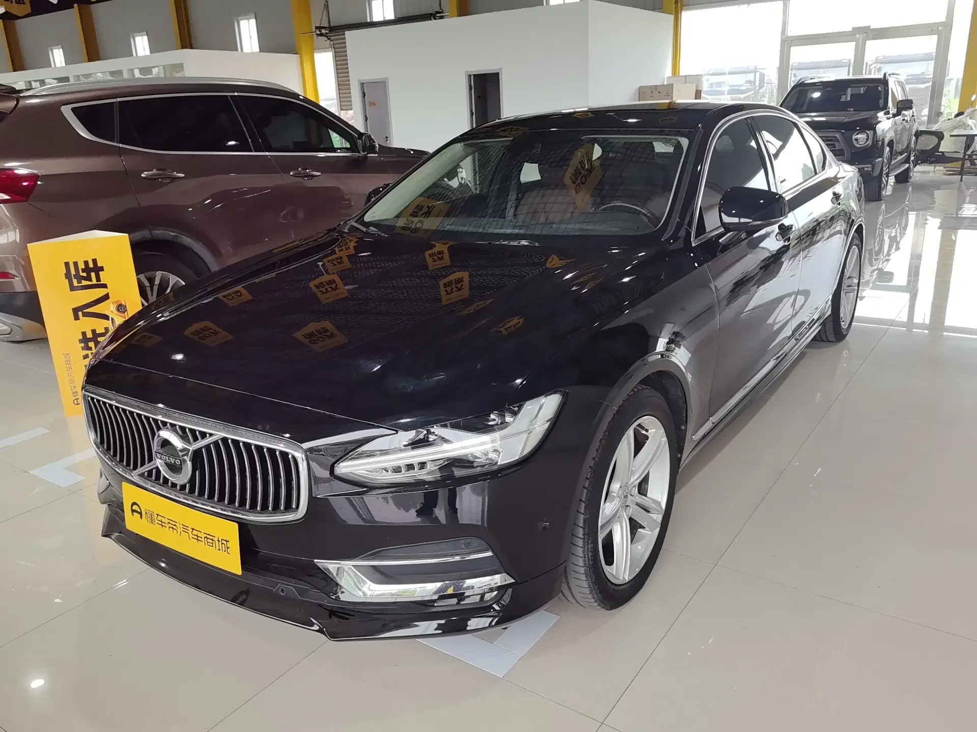 Volvo S90