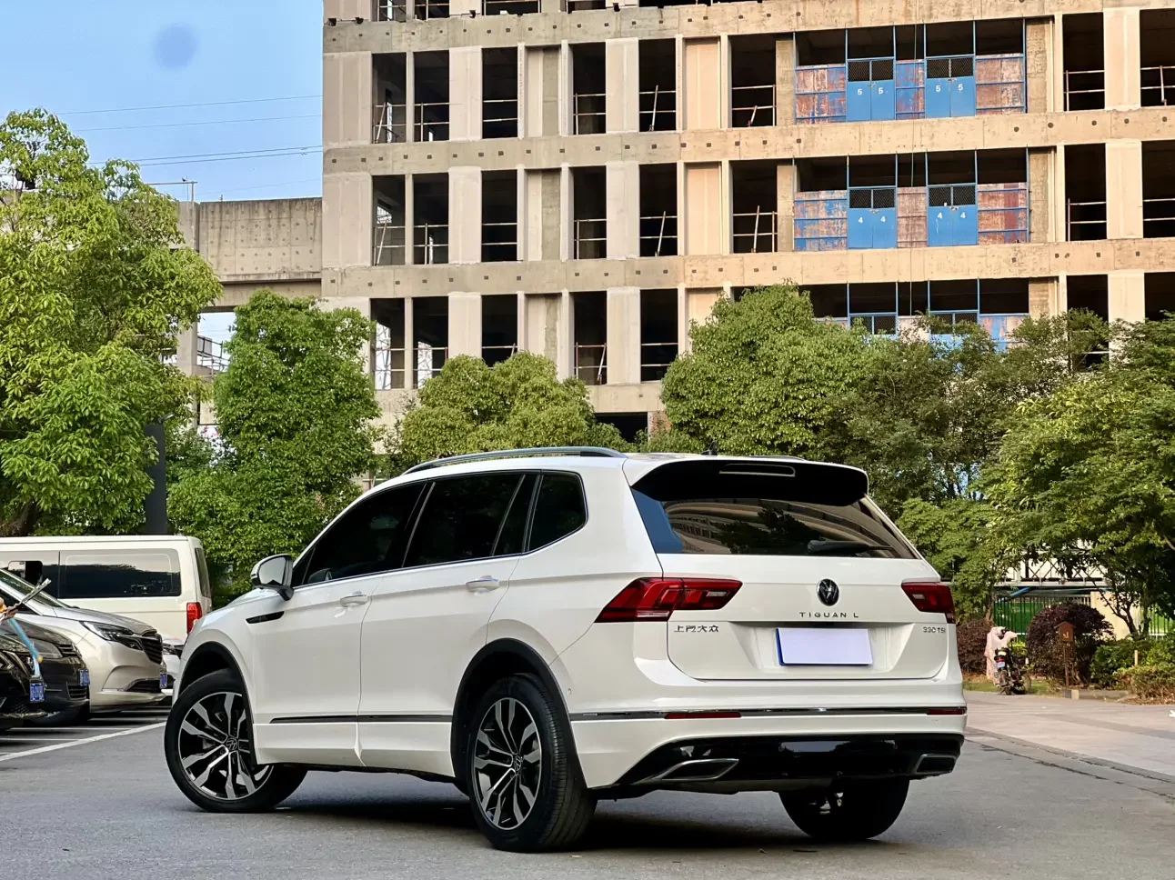 Volkswagen Tiguan L