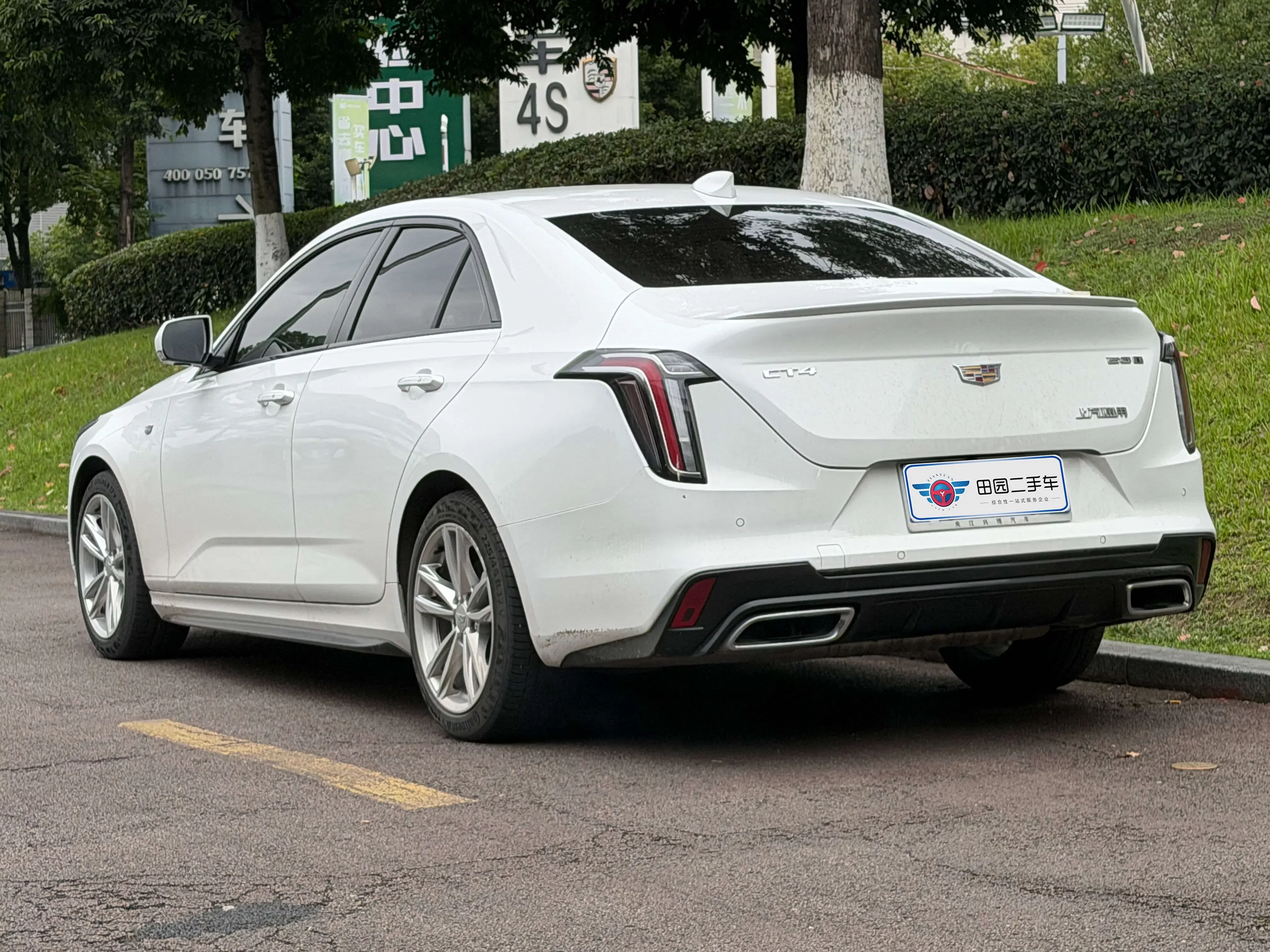 Cadillac CT4