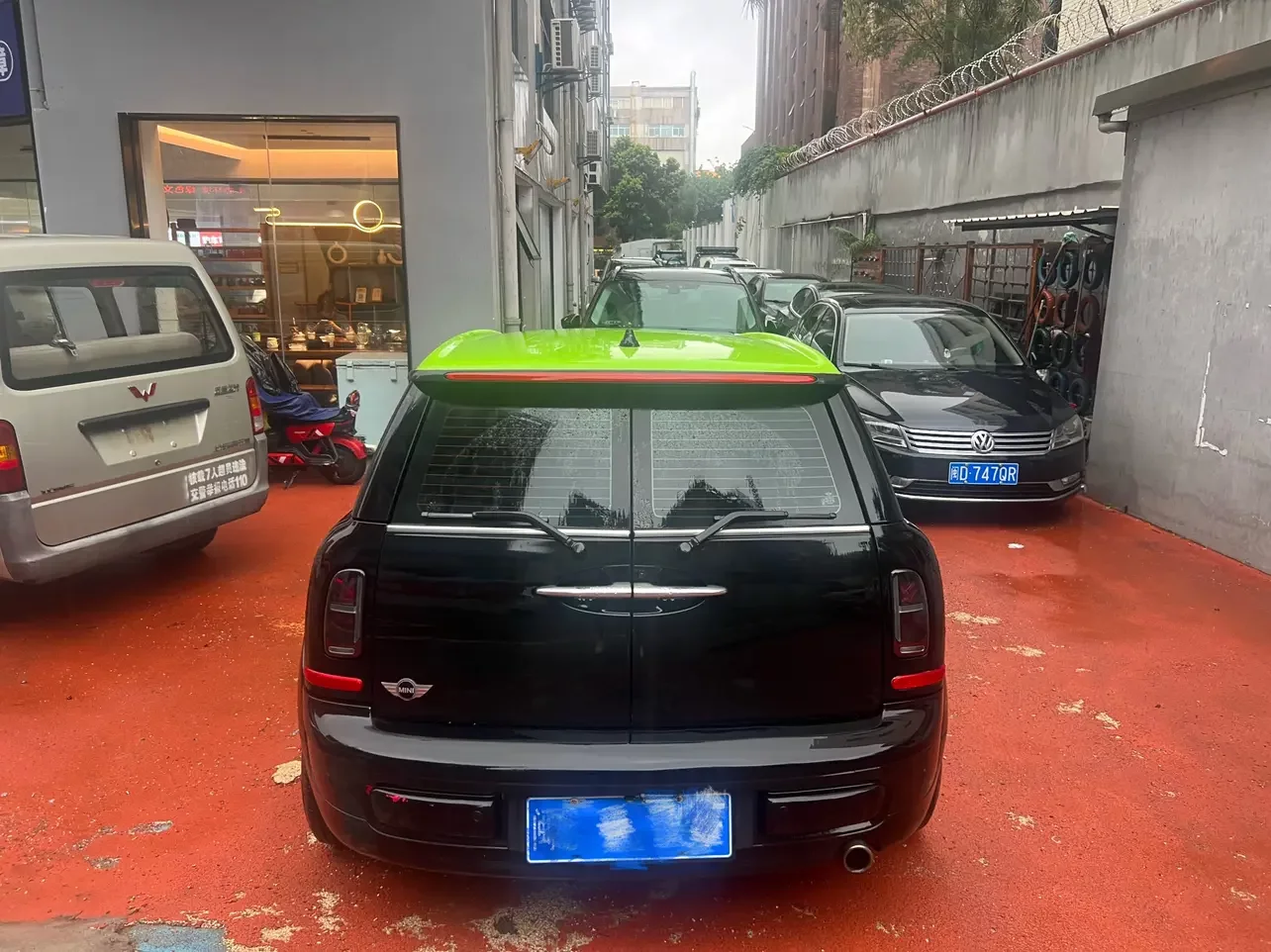 MINI CLUBMAN