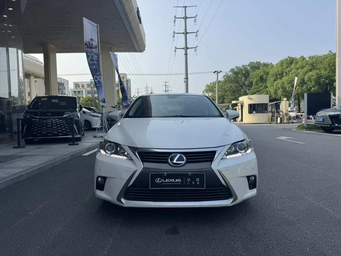 Lexus CT