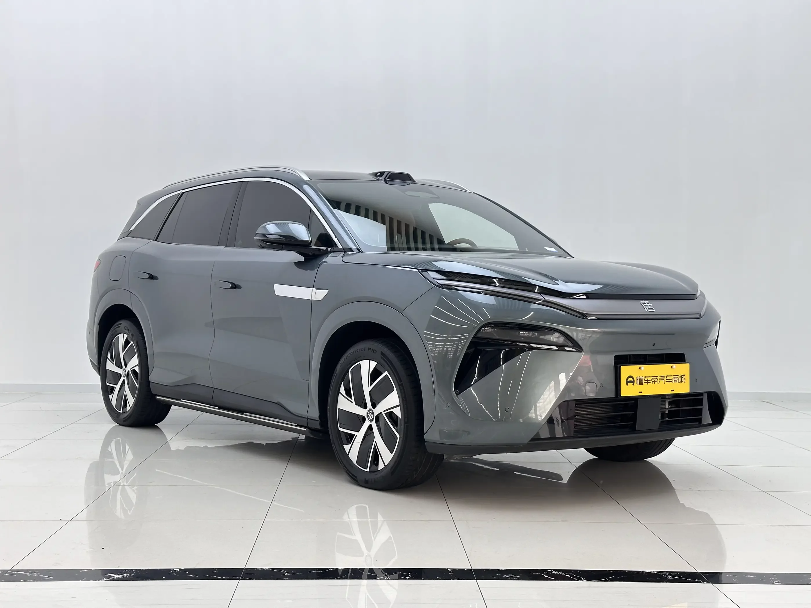 BYD Tang L DM