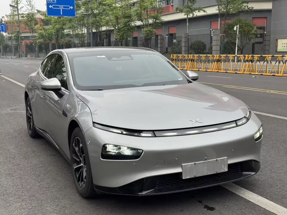 Xpeng P7