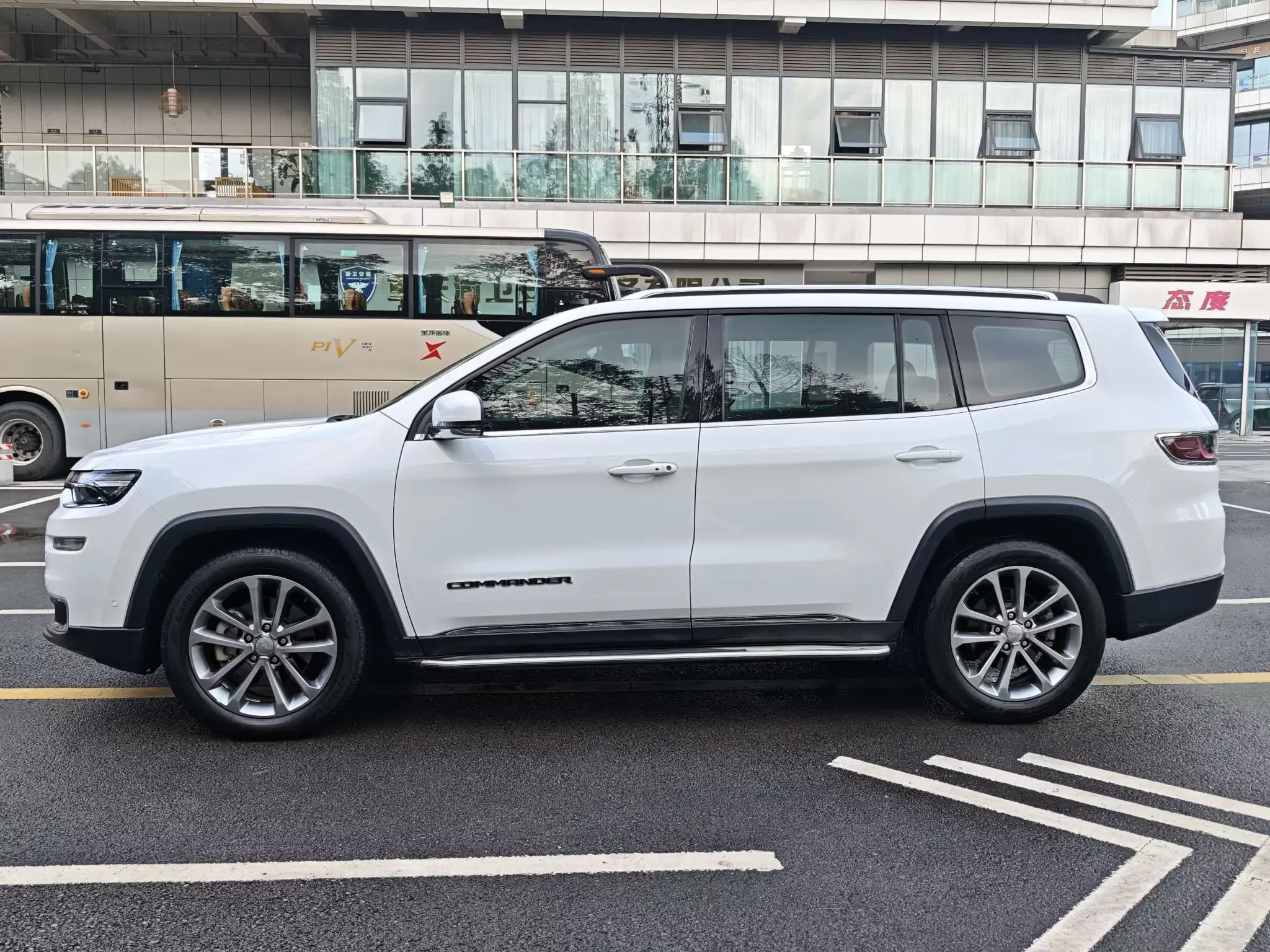 Jeep commander