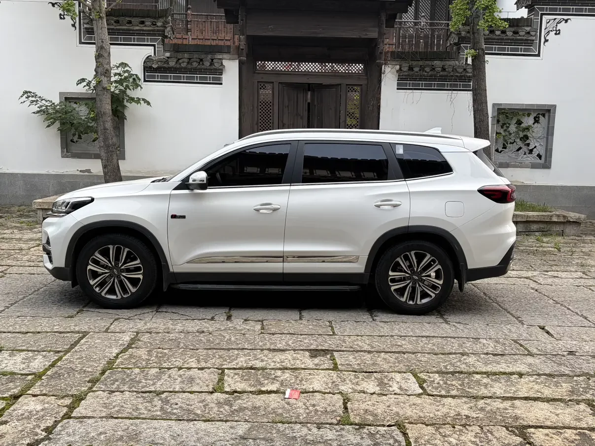Chery Tiggo 8