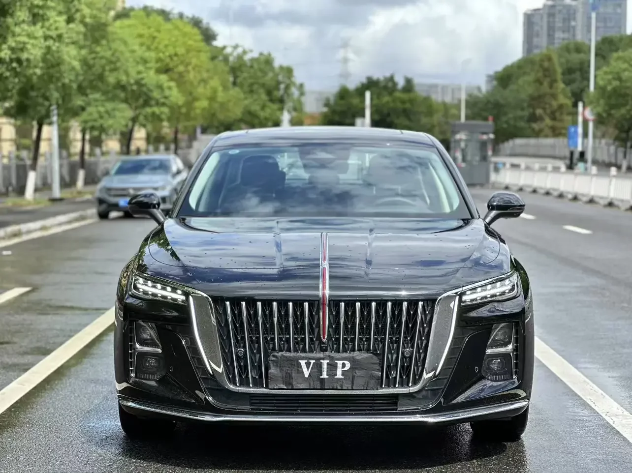 Hongqi H5
