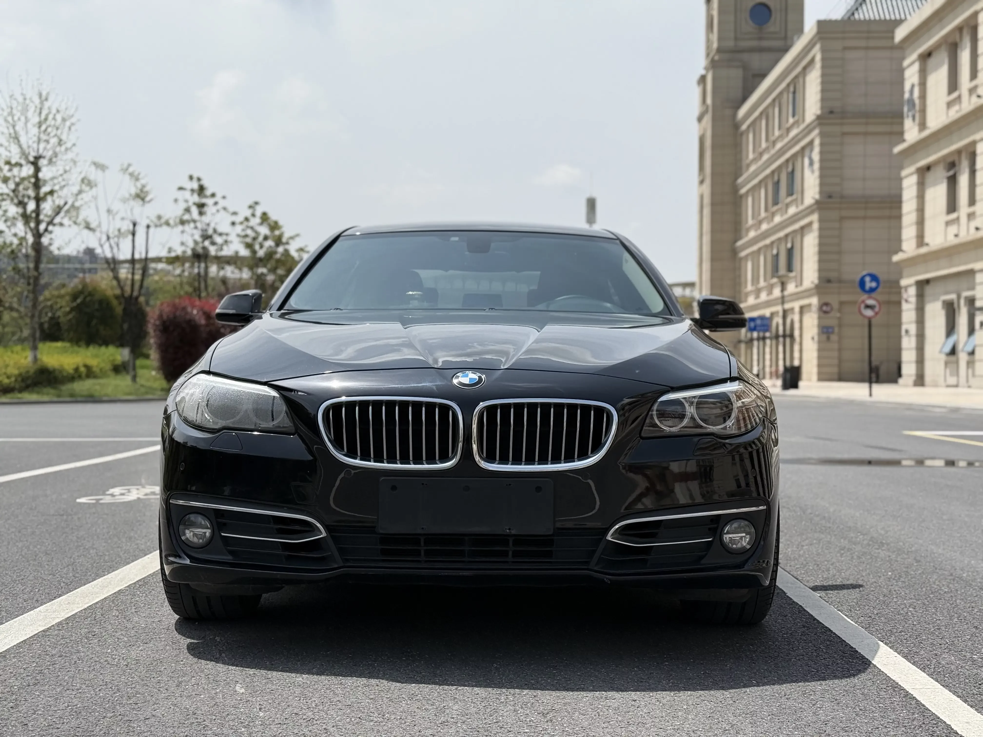 BMW 5 Series  из Китая
