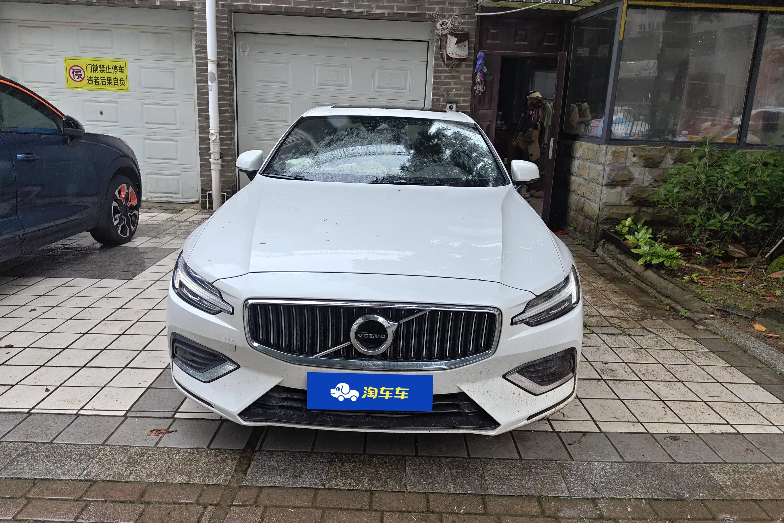 Volvo S60  из Китая