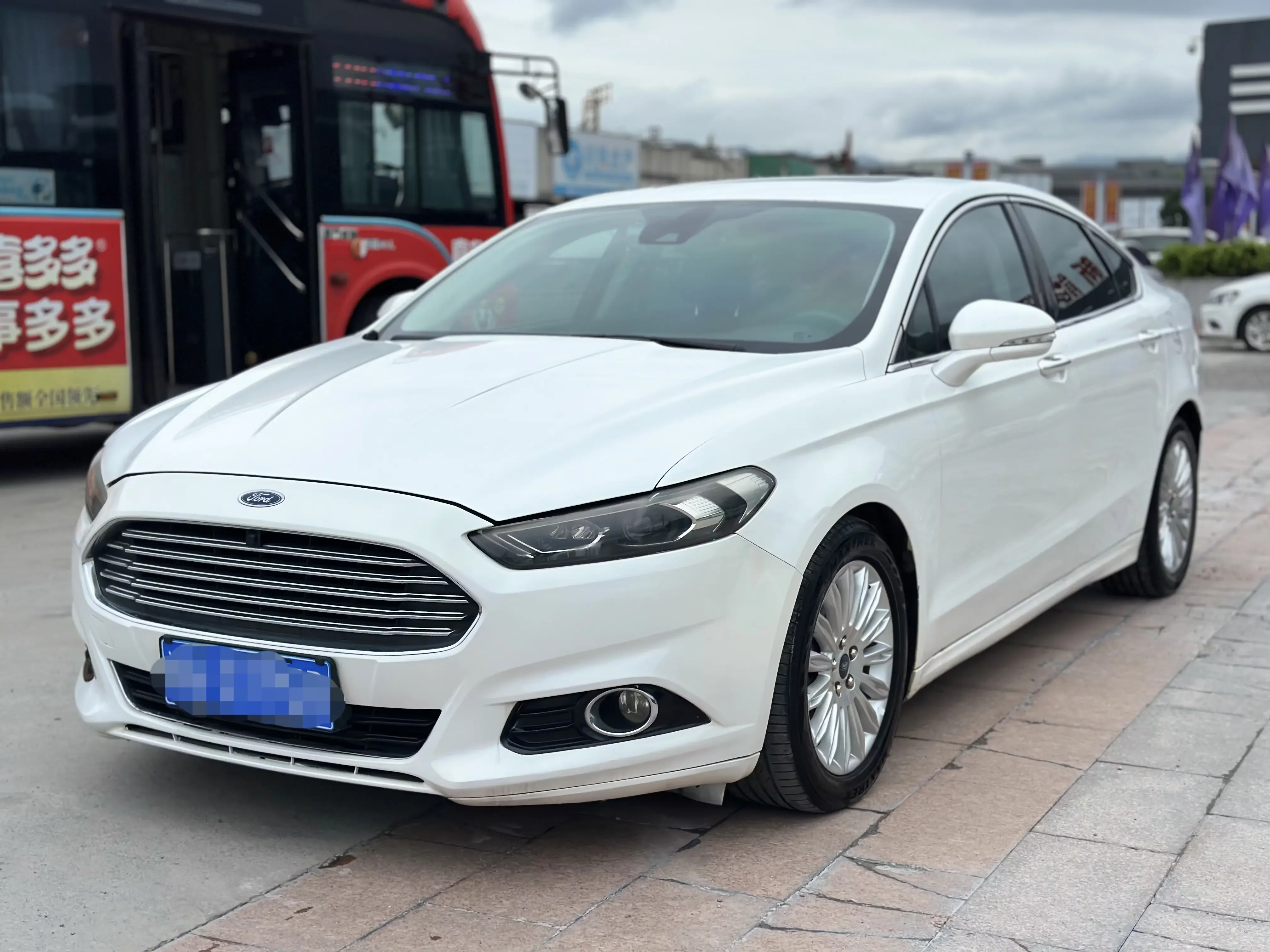 Ford Mondeo