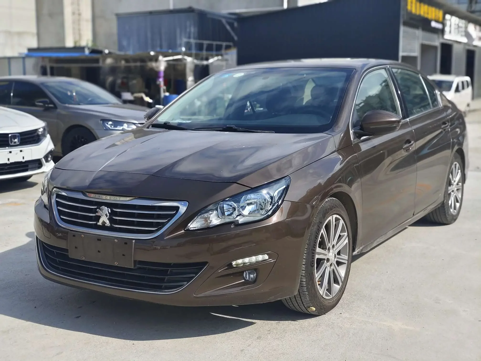 Peugeot 408