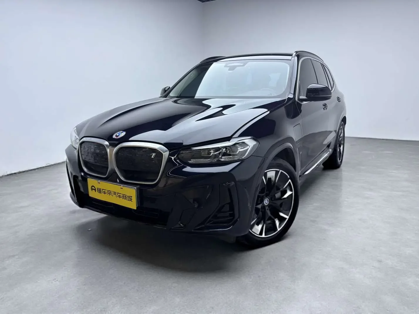 BMW iX3