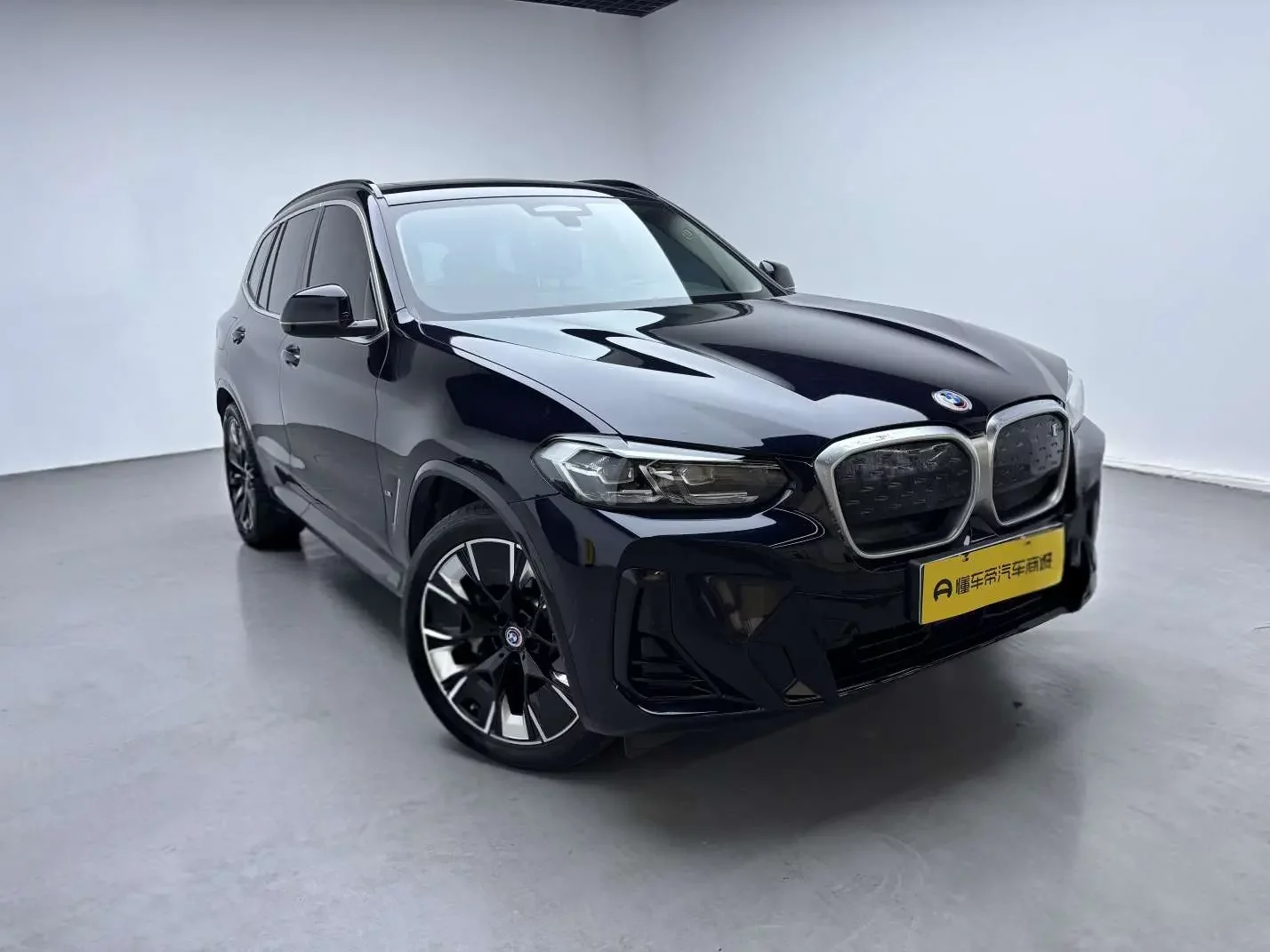 BMW iX3