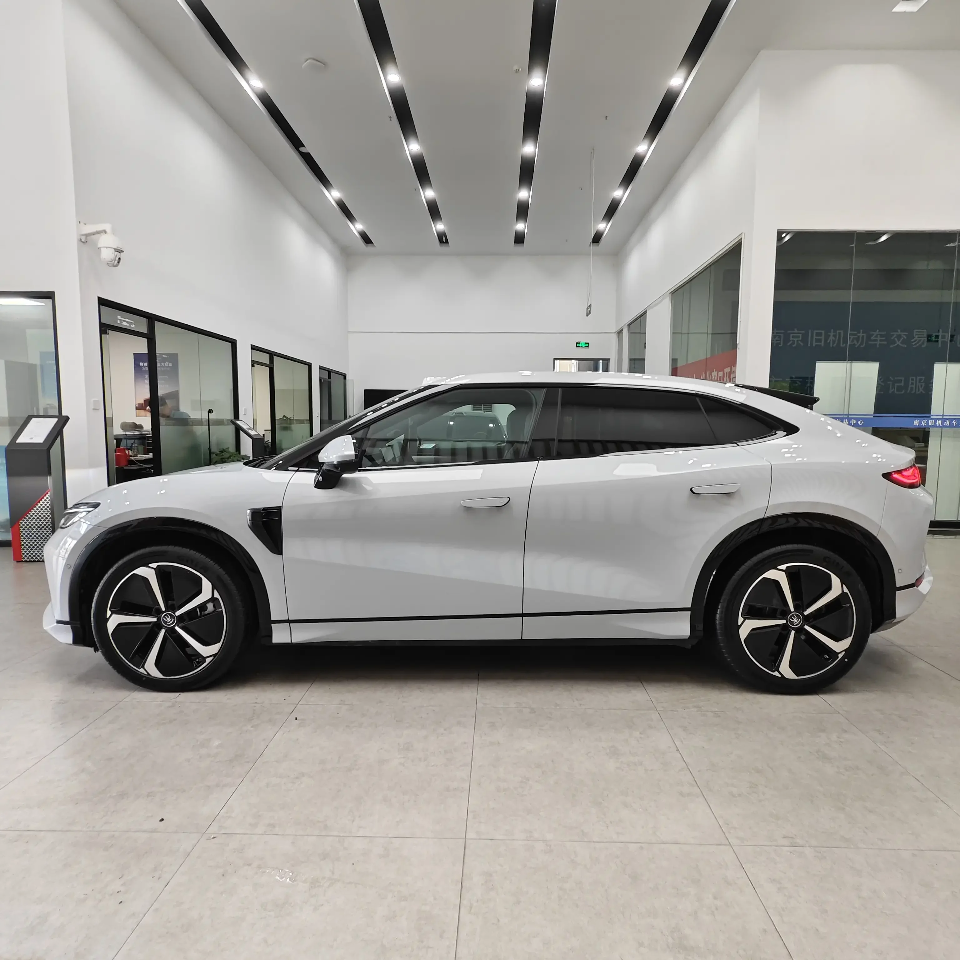 BYD Song L EV