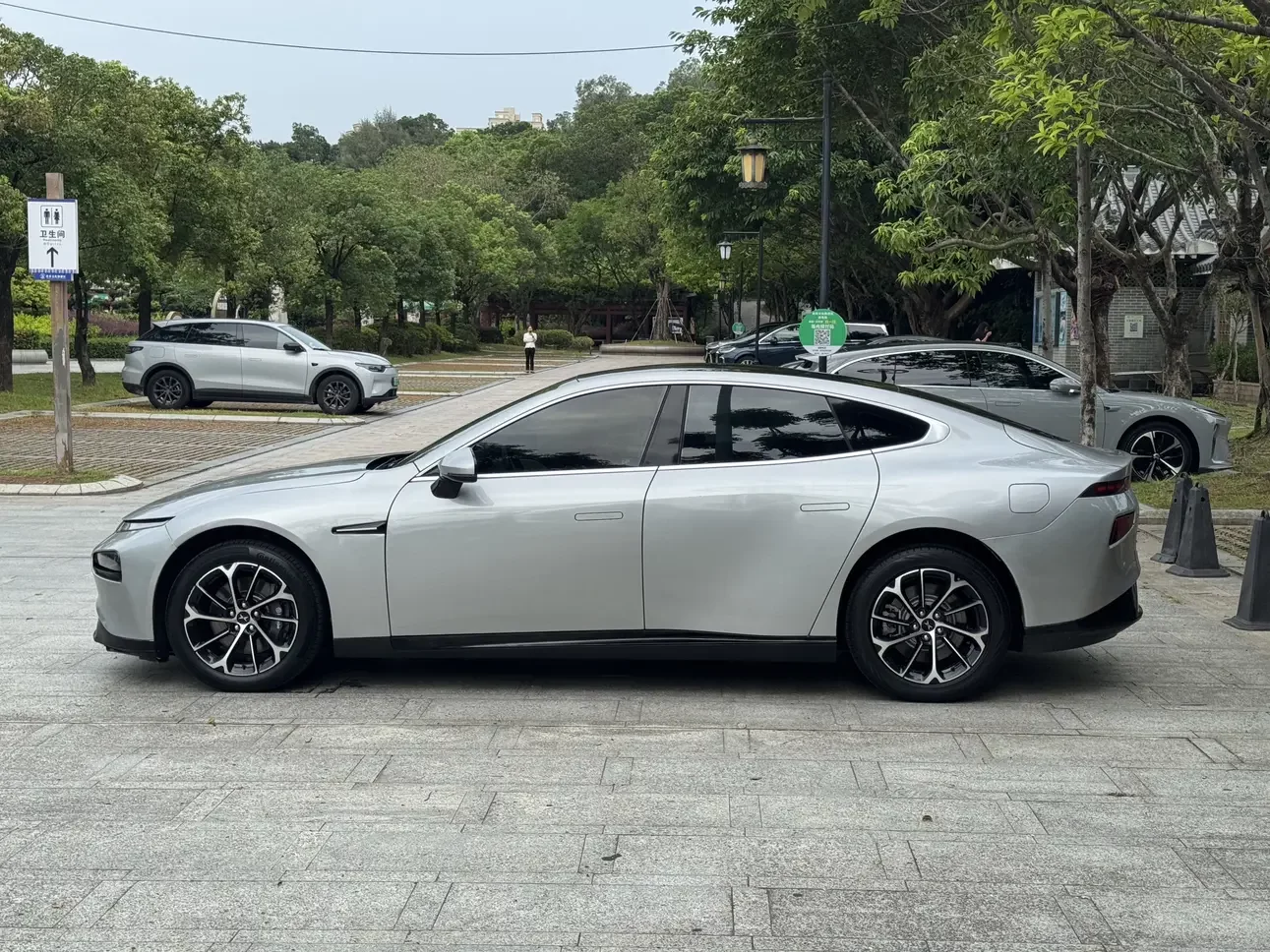 Xpeng P7