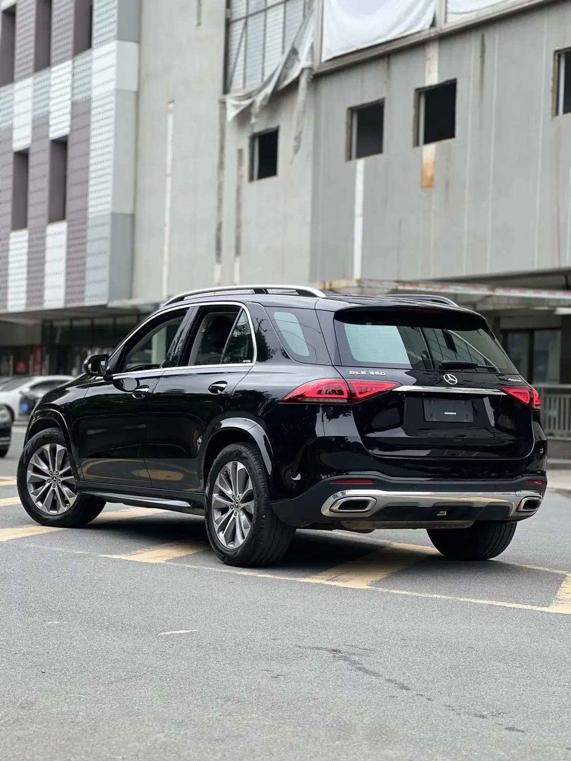 Mercedes-Benz GLE (Imported)
