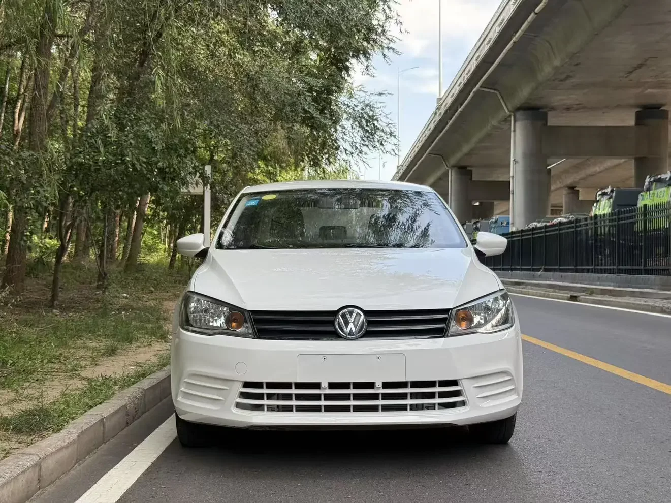Volkswagen Jetta  из Китая