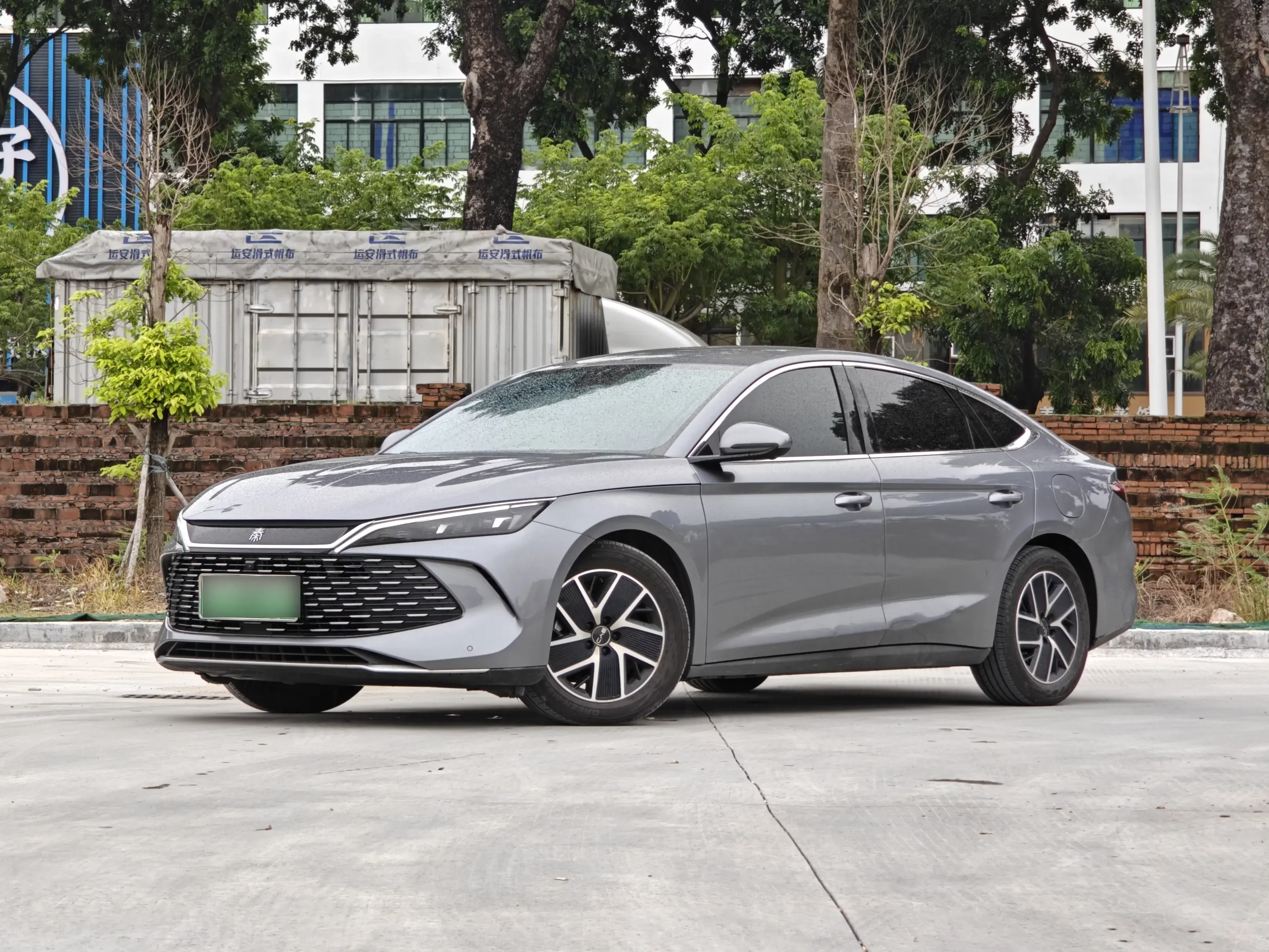 BYD Qin L DM