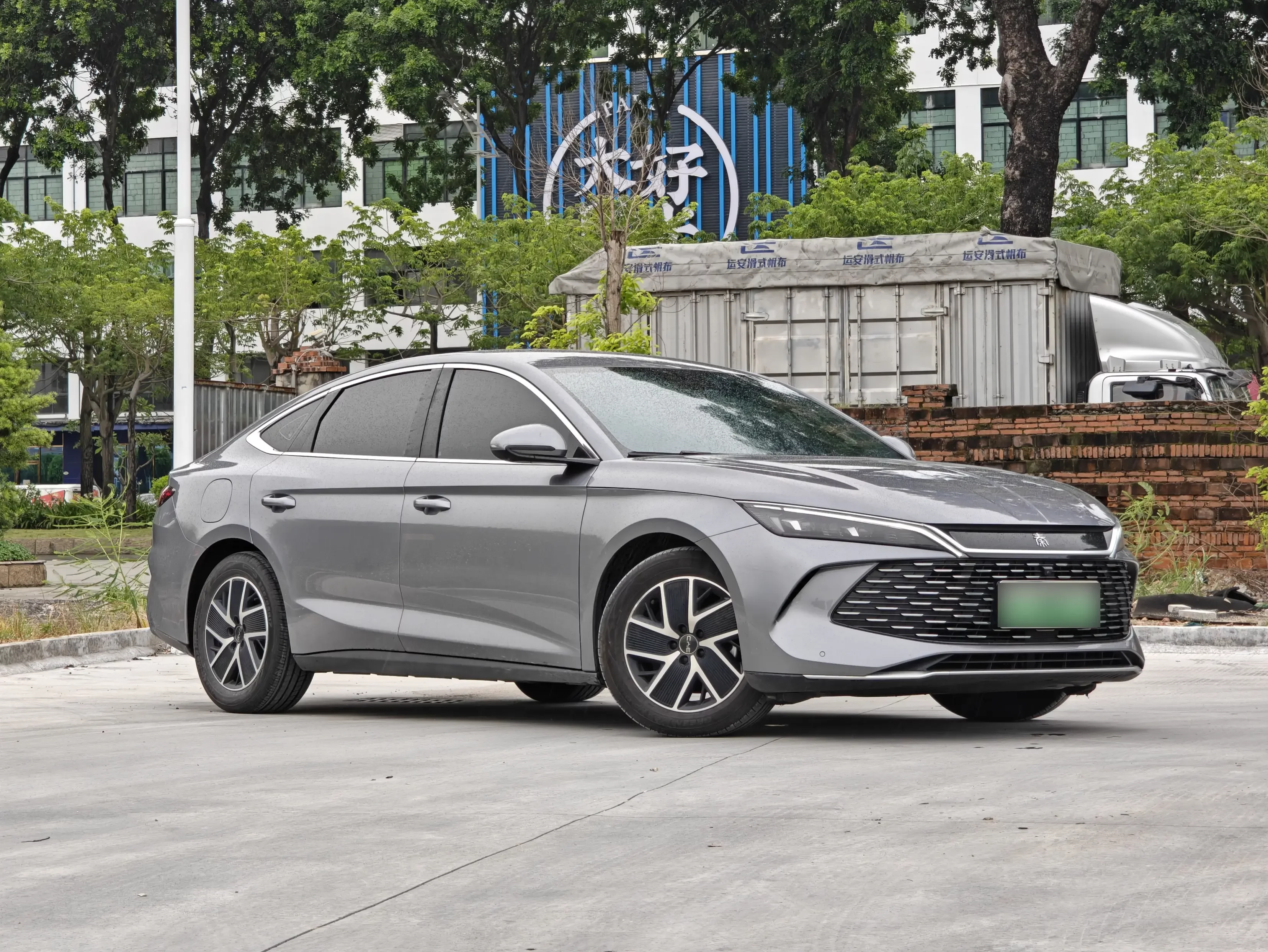 BYD Qin L DM