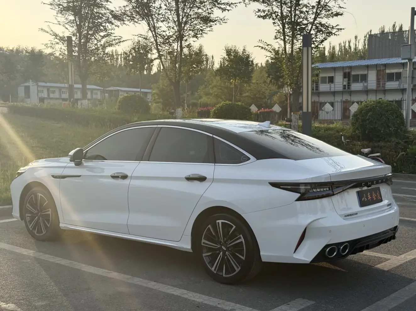 Chery Arrizo 8