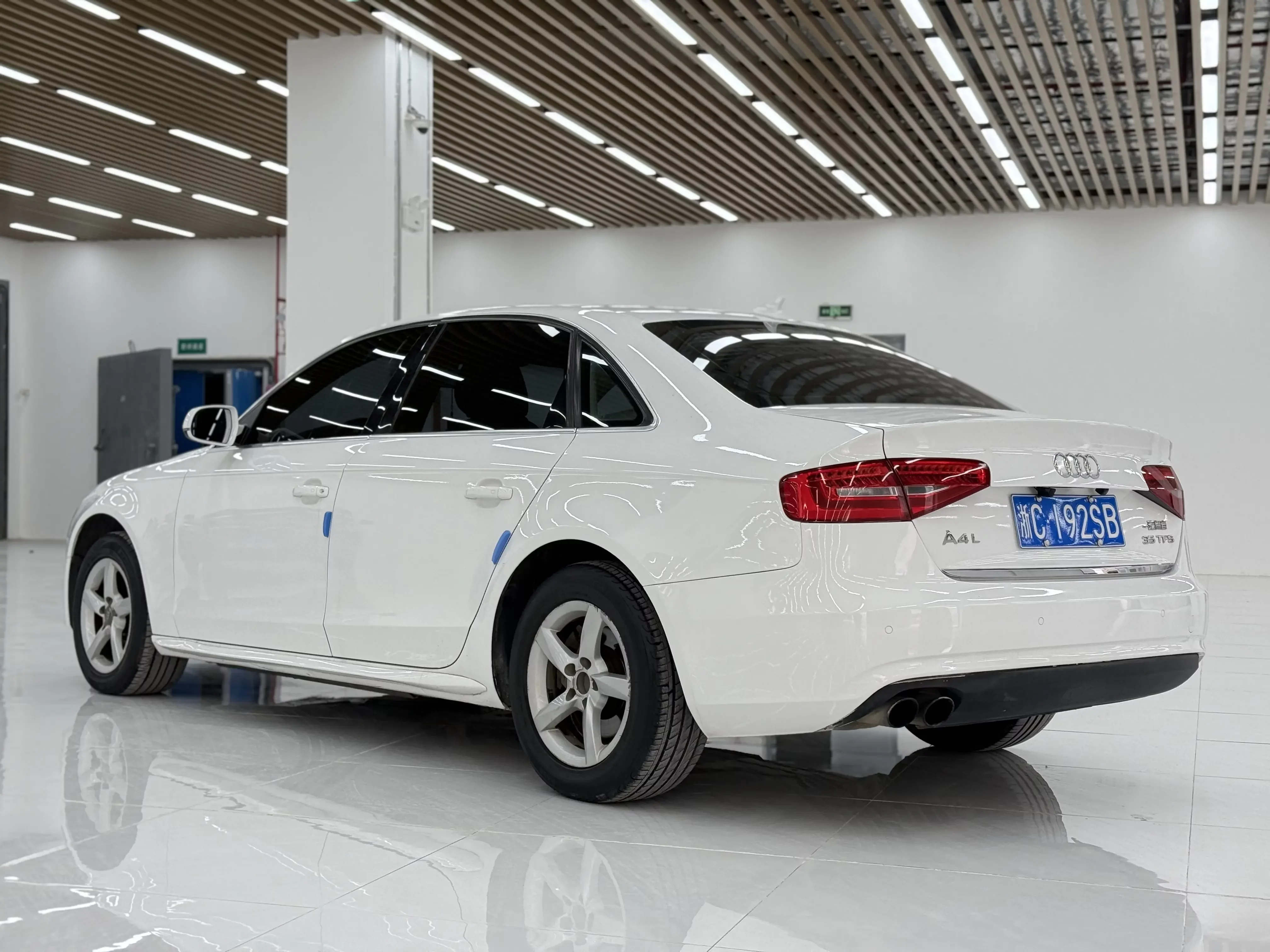 Audi A4L