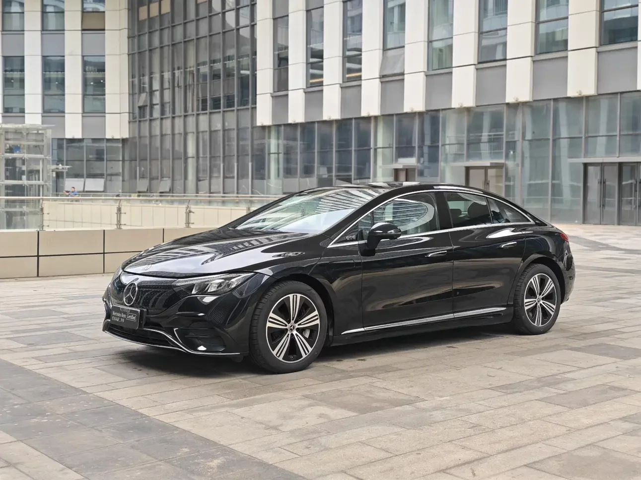Mercedes-Benz EQE