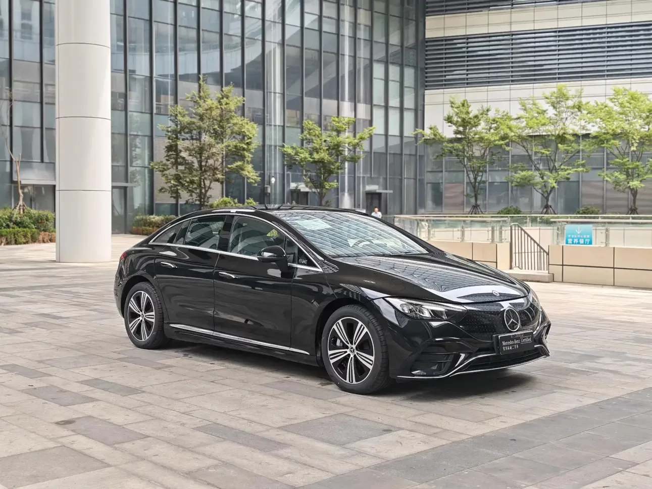 Mercedes-Benz EQE