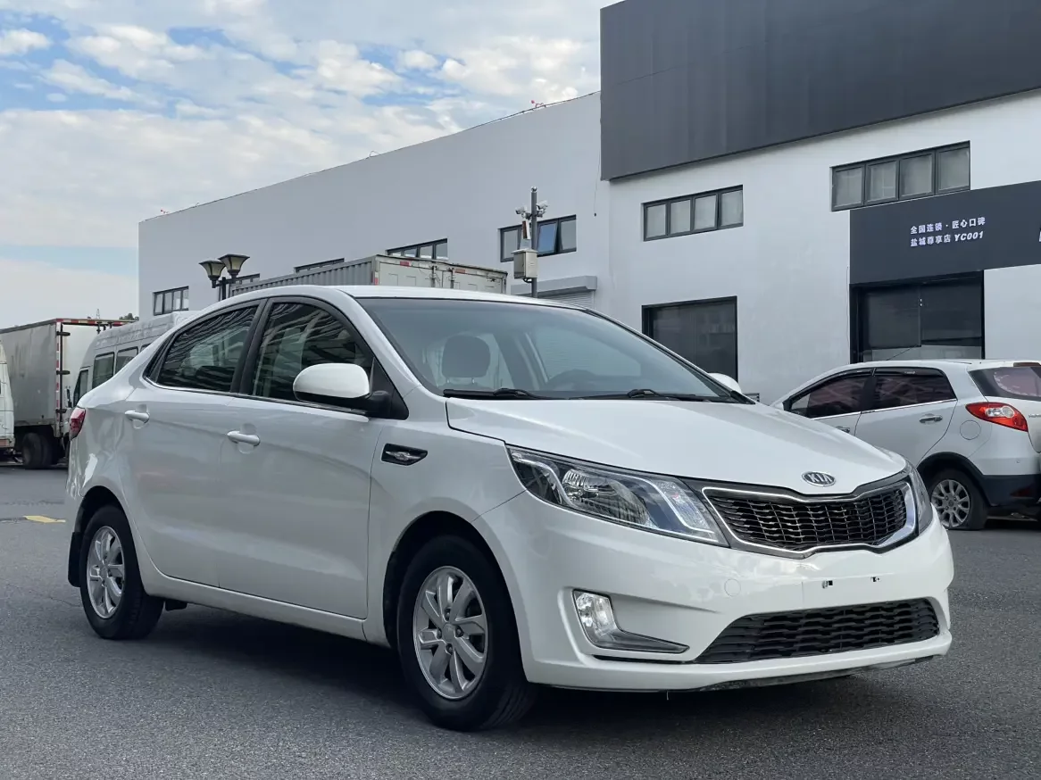 Kia K2
