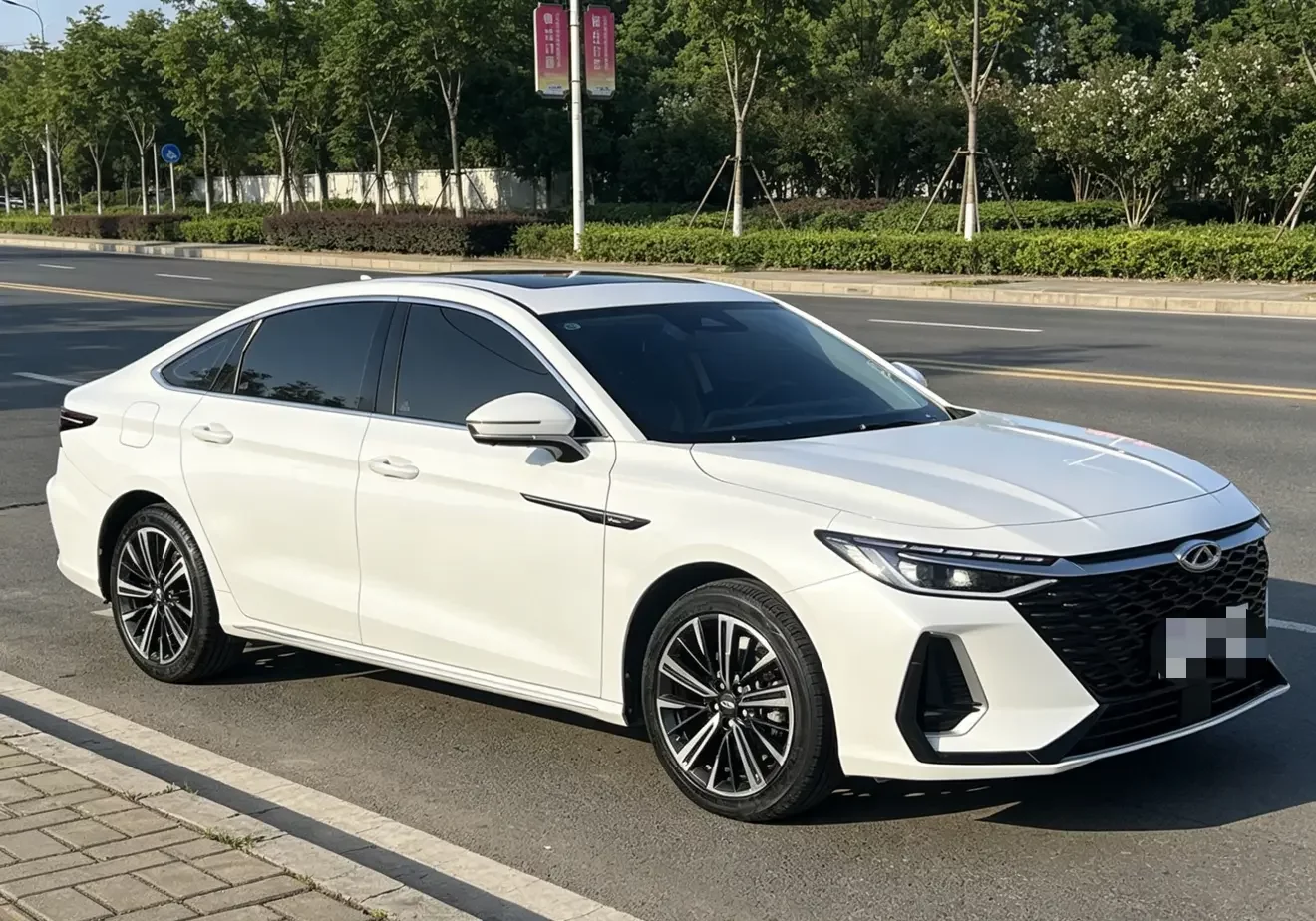 Chery Arrizo 8