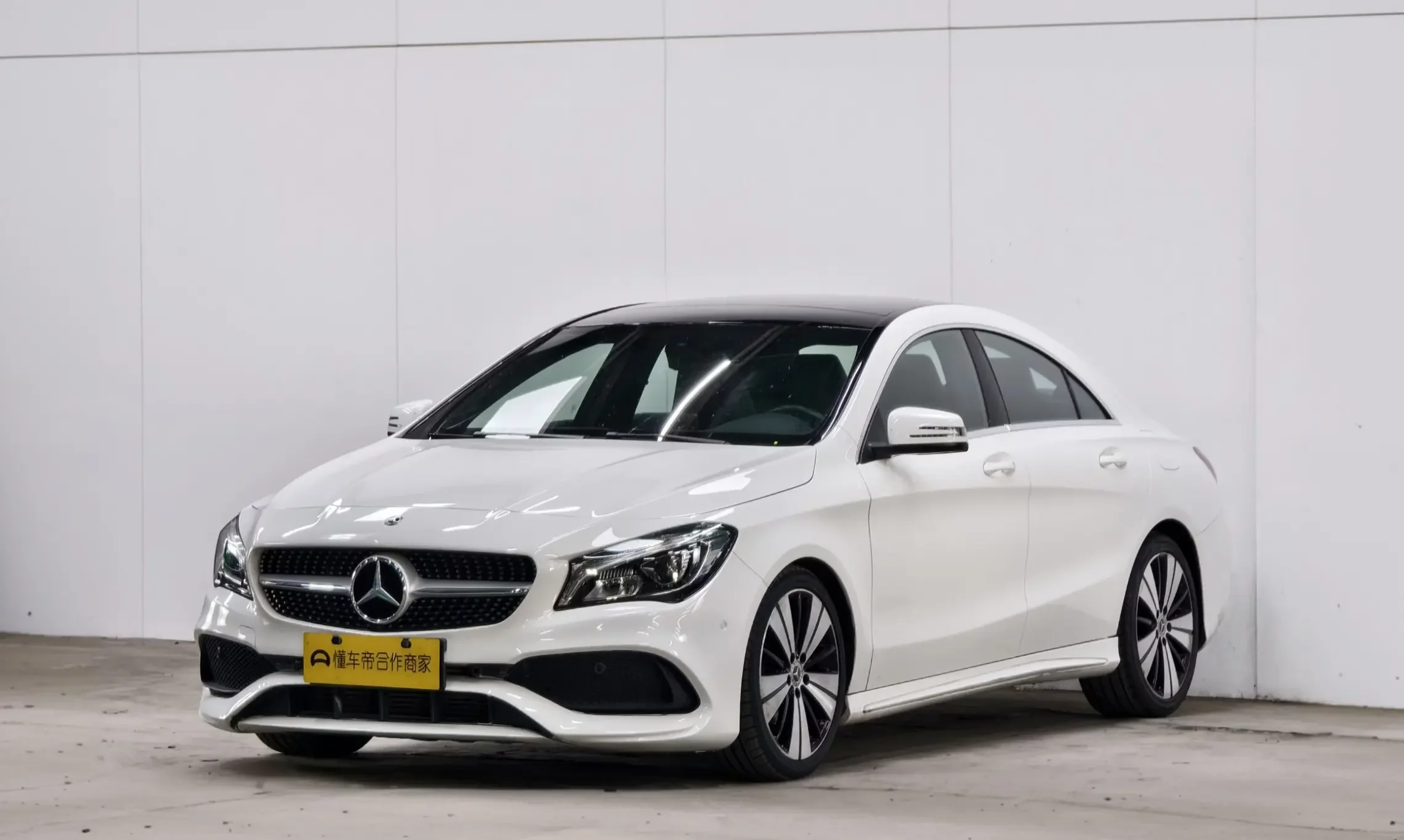 Mercedes-Benz CLA (Imported)  из Китая