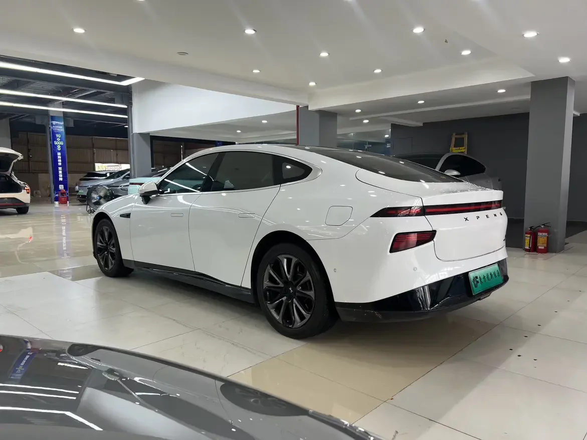 Xpeng P7